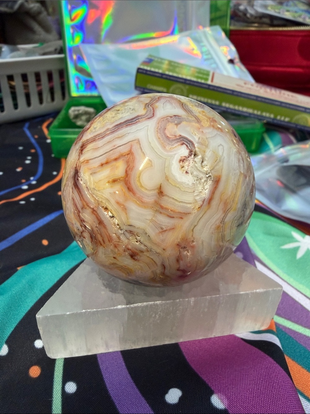 Decorative Mexican lace Agate Sphere in Cream and Brown - Polished